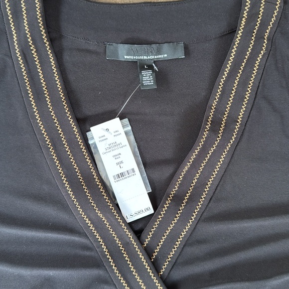 White House Black Market surplus wrap black  top brown contrast stitching NWT Lg - Picture 8 of 11